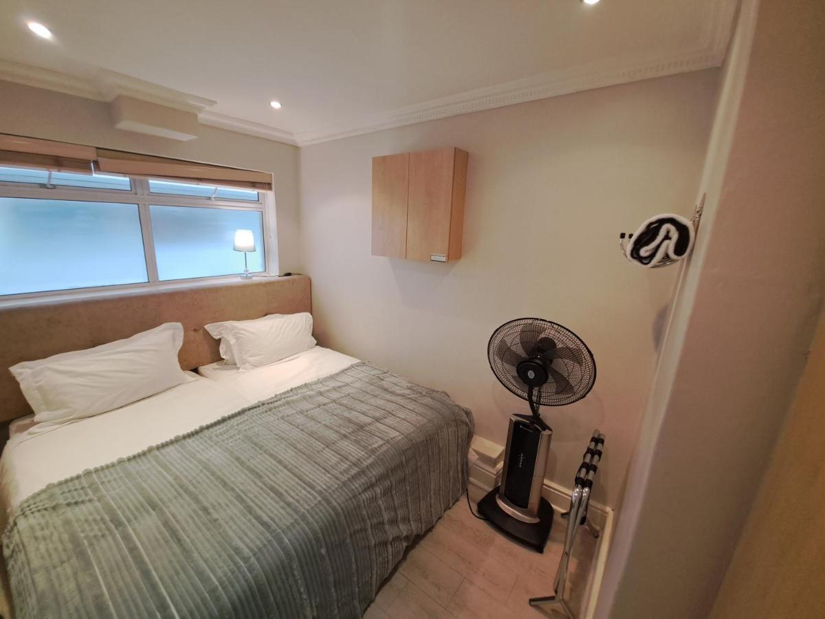 3 Bedroom Sea Facing Family Apartment Cape Town Moullie Point エクステリア 写真