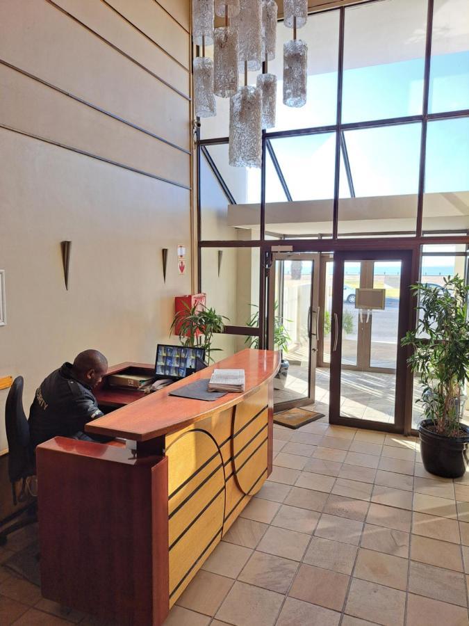 3 Bedroom Sea Facing Family Apartment Cape Town Moullie Point エクステリア 写真