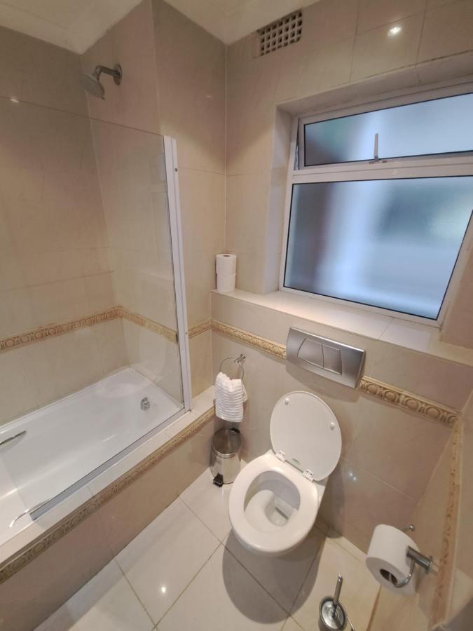3 Bedroom Sea Facing Family Apartment Cape Town Moullie Point エクステリア 写真