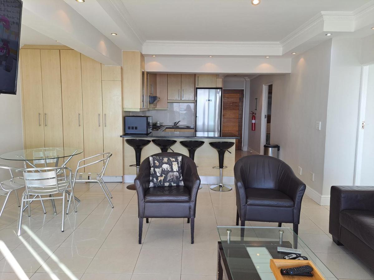 3 Bedroom Sea Facing Family Apartment Cape Town Moullie Point エクステリア 写真