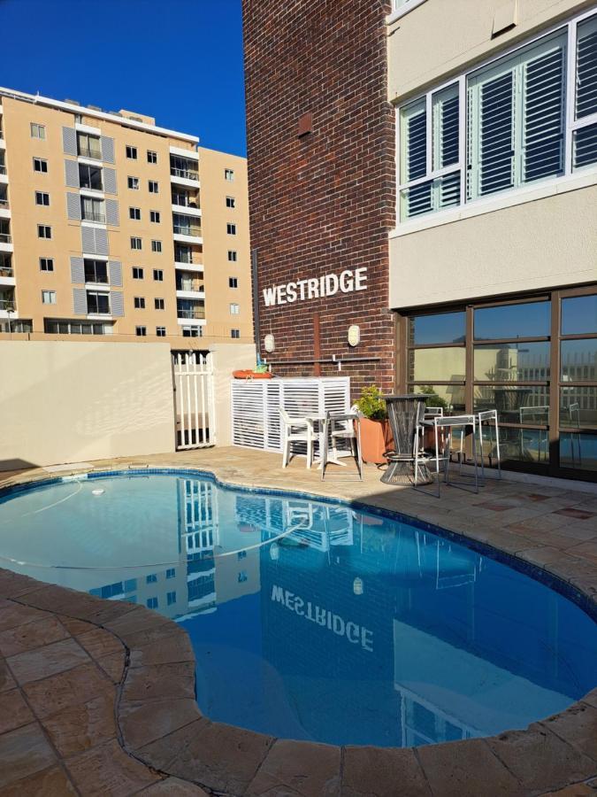 3 Bedroom Sea Facing Family Apartment Cape Town Moullie Point エクステリア 写真