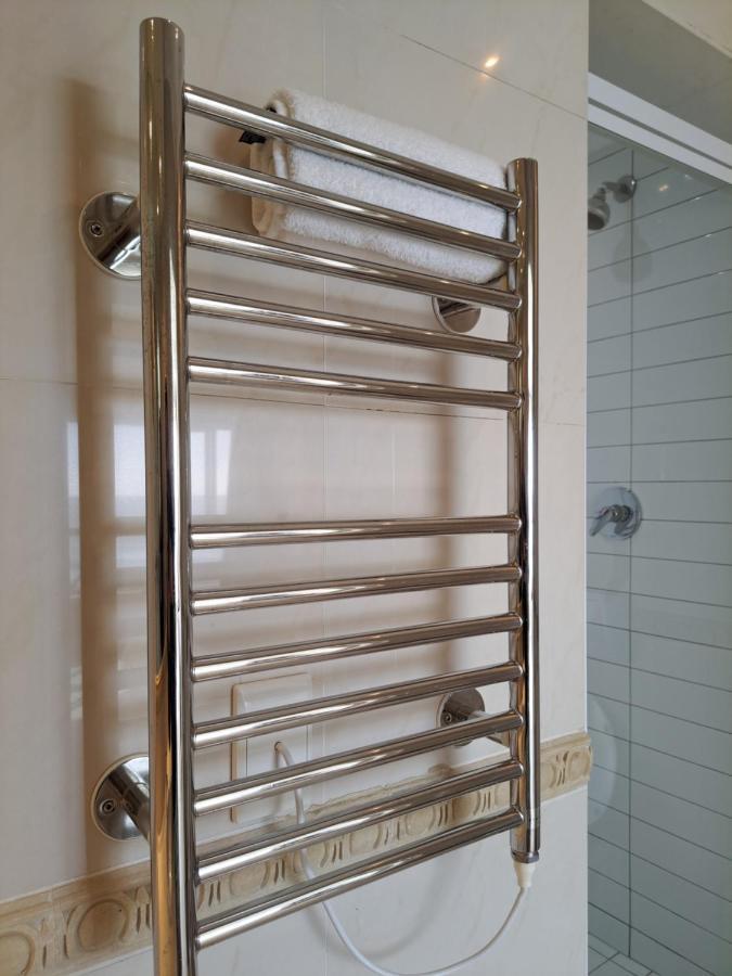 3 Bedroom Sea Facing Family Apartment Cape Town Moullie Point エクステリア 写真