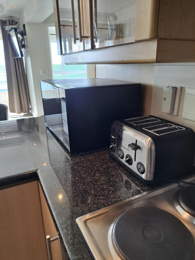 3 Bedroom Sea Facing Family Apartment Cape Town Moullie Point エクステリア 写真